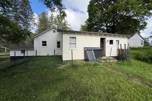 14110 Hicks Lake Dr, Evart, MI 49631 - Photo 5