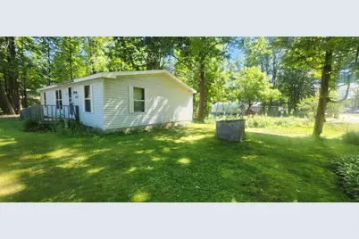 402 Northway Drive, Houghton Lake, MI 48629 - Photo 11
