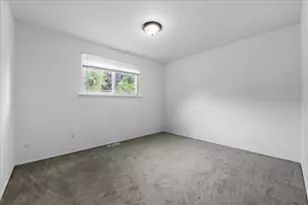 1115 Clark Dr, Ypsilanti, MI 48198 - Photo 15