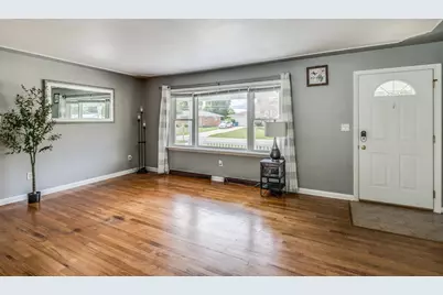 344 Lakeshore Drive, Battle Creek, MI 49015 - Photo 9