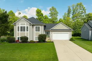 2198 Applegate Dr NW, Grand Rapids, MI 49534 - Photo 1