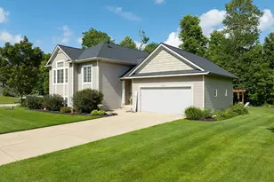 2198 Applegate Dr NW, Grand Rapids, MI 49534 - Photo 35