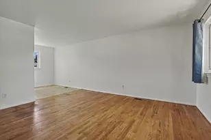 1302 Commonwealth Ave, Ypsilanti, MI 48198 - Photo 9