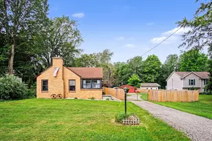 1229 Maplerow Ave NW, Grand Rapids, MI 49534 - Photo 3