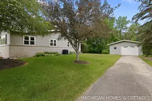 593 Alice Ave, Zeeland, MI 49464 - Photo 23