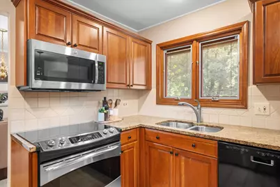 2457 Traver Boulevard, Ann Arbor, MI 48105 - Photo 15