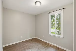 9535 Listeria St, Commerce Township, MI 48382 - Photo 7