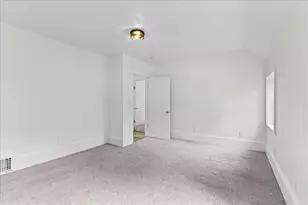 204 Orange St, Jackson, MI 49202 - Photo 21