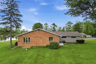 11243 Wynns Rd, Pinckney, MI 48169 - Photo 33