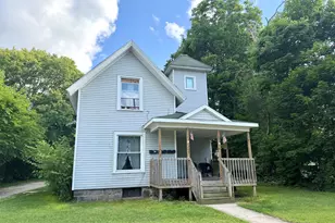 209 E Washington St, Greenville, MI 48838 - Photo 3