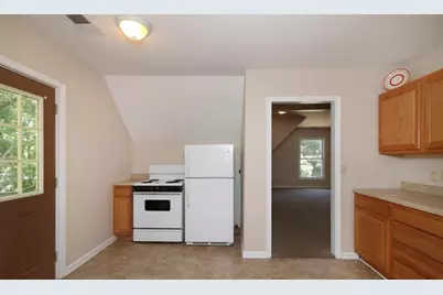 209 E Washington Street, Greenville, MI 48838 - Photo 9