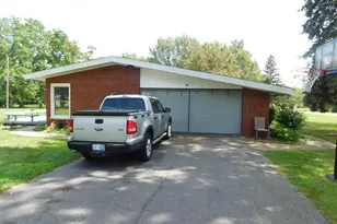 26150 Barbados Rd, Farmington, MI 48335 - Photo 37