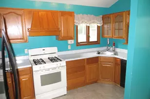 25012 Kenneth Ave, Edwardsburg, MI 49112 - Photo 7