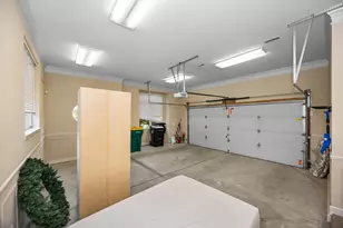 22273 Abington Dr, Farmington Hills, MI 48335 - Photo 35