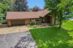61916 Camel Bay Dr, Sturgis, MI 49091 - Photo 3
