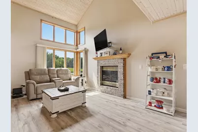 9551 Clubhouse Drive W, Canadian Lakes, MI 49346 - Photo 7