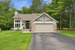 9551 Clubhouse Dr W, Canadian Lakes, MI 49346 - Photo 3