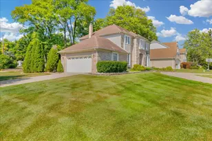 22253 Sheffield Ct, Farmington Hills, MI 48335 - Photo 5