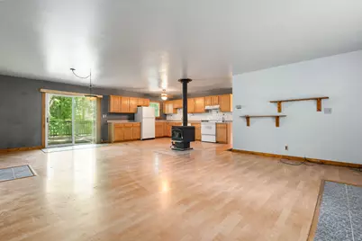 16053 Lakeside Road, Union Pier, MI 49129 - Photo 13