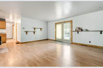16053 Lakeside Road, Union Pier, MI 49129 - Photo 5