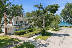 78 Van Buren St, South Haven, MI 49090 - Photo 3