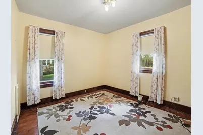 503 S Washington Avenue, Ludington, MI 49431 - Photo 9