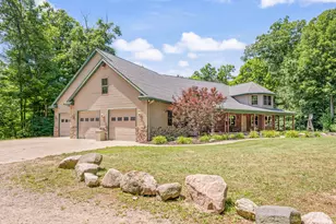 10810 Ingersoll Dr, Howard City, MI 49329 - Photo 1