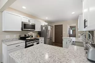 56782 Bow Dr, Three Rivers, MI 49093 - Photo 5