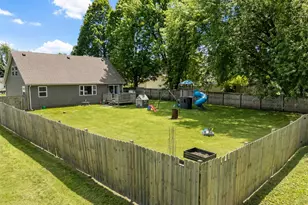 56782 Bow Dr, Three Rivers, MI 49093 - Photo 3
