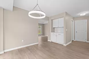 42806 Brookstone Dr, Novi, MI 48377 - Photo 11