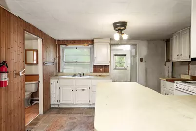 69408 Elkhart Road, Edwardsburg, MI 49112 - Photo 5