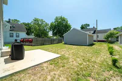 1379 Pine Street, Muskegon, MI 49442 - Photo 17