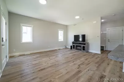 1379 Pine Street, Muskegon, MI 49442 - Photo 5
