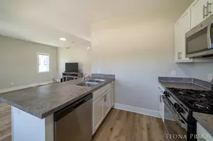 1379 Pine St, Muskegon, MI 49442 - Photo 7