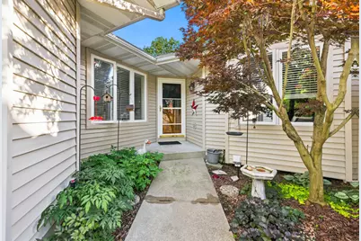 2203 Shetland Drive NE, Grand Rapids, MI 49505 - Photo 3
