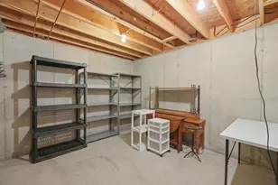 2203 Shetland Dr NE, Grand Rapids, MI 49505 - Photo 43