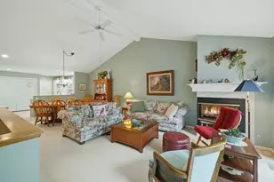 2203 Shetland Dr NE, Grand Rapids, MI 49505 - Photo 23