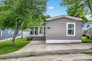 6100 N Beaune Rd, Ludington, MI 49431 - Photo 7