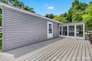 6100 N Beaune Rd, Ludington, MI 49431 - Photo 29
