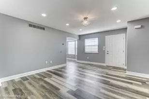 43449 Arbor Way Dr W, Canton, MI 48188 - Photo 3