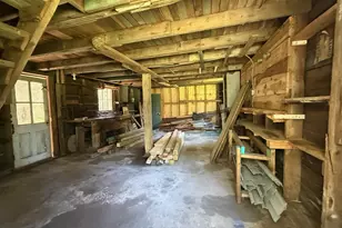 9748 N Us-31, Free Soil, MI 49411 - Photo 29