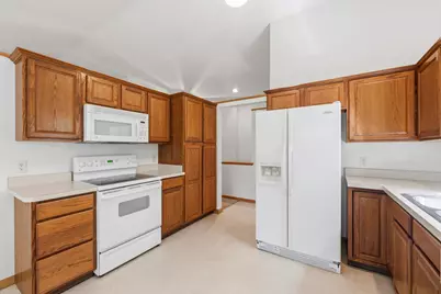 10356 Shuman Street, Portage, MI 49024 - Photo 9
