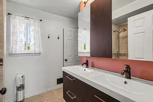 3843 Athens Ave, Waterford, MI 48329 - Photo 9