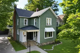 207 S Barry St, Greenville, MI 48838 - Photo 1