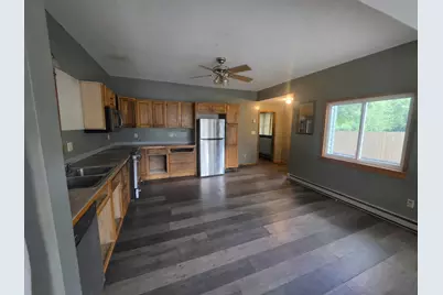 207 S Barry Street, Greenville, MI 48838 - Photo 3