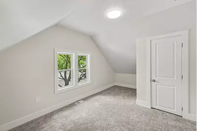 651 Mc Reynolds Avenue NW, Grand Rapids, MI 49504 - Photo 13