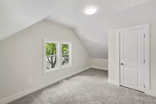 651 Mc Reynolds Ave NW, Grand Rapids, MI 49504 - Photo 13