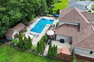 3035 View Point Street SW, Jenison, MI 49428 - Photo 3