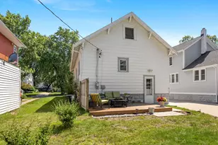 909 Slayton Ave, Grand Haven, MI 49417 - Photo 31