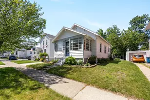 909 Slayton Ave, Grand Haven, MI 49417 - Photo 3